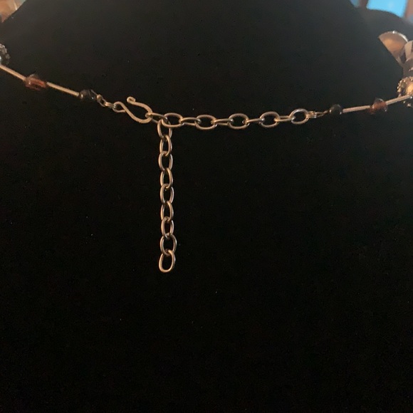 - VNTG LARGE Wood/Glass beads and Large Cross Necklace - Picture 4 of 6